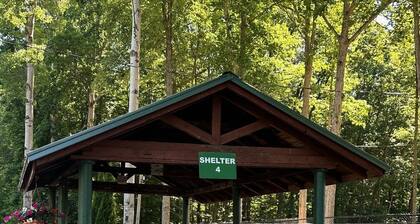 The Park House sleeps 9 comfortably. Come visit the NRGNP in Wild, Wonderful WV.