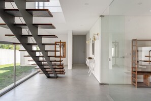 Interior - JOIVY Exquisite villa w/ Pool & Parking (Alenquer)