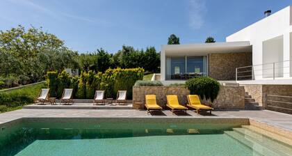 JOIVY Exquisite villa w/ Pool & Parking