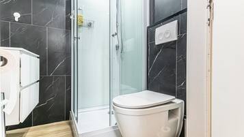 Douche, articles de toilette écologiques, sÚche-cheveux