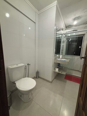 Handtücher, Seife, Toilettenpapier