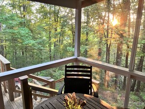 Outdoor dining - Jubela’s Helen Overlook (Helen)