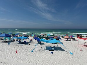 Una playa cerca