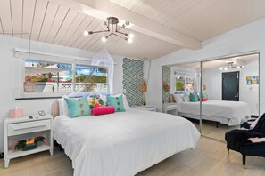 2 habitaciones, tabla de planchar con plancha y cuna de viaje 