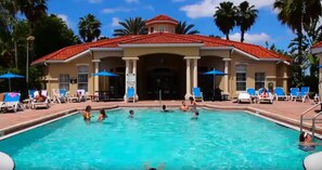 Outdoor pool, a heated pool - Disney Area Family Holiday Resort. 10 mins Disney (Kissimmee)