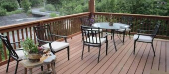 THE SEWARD APARTMENT