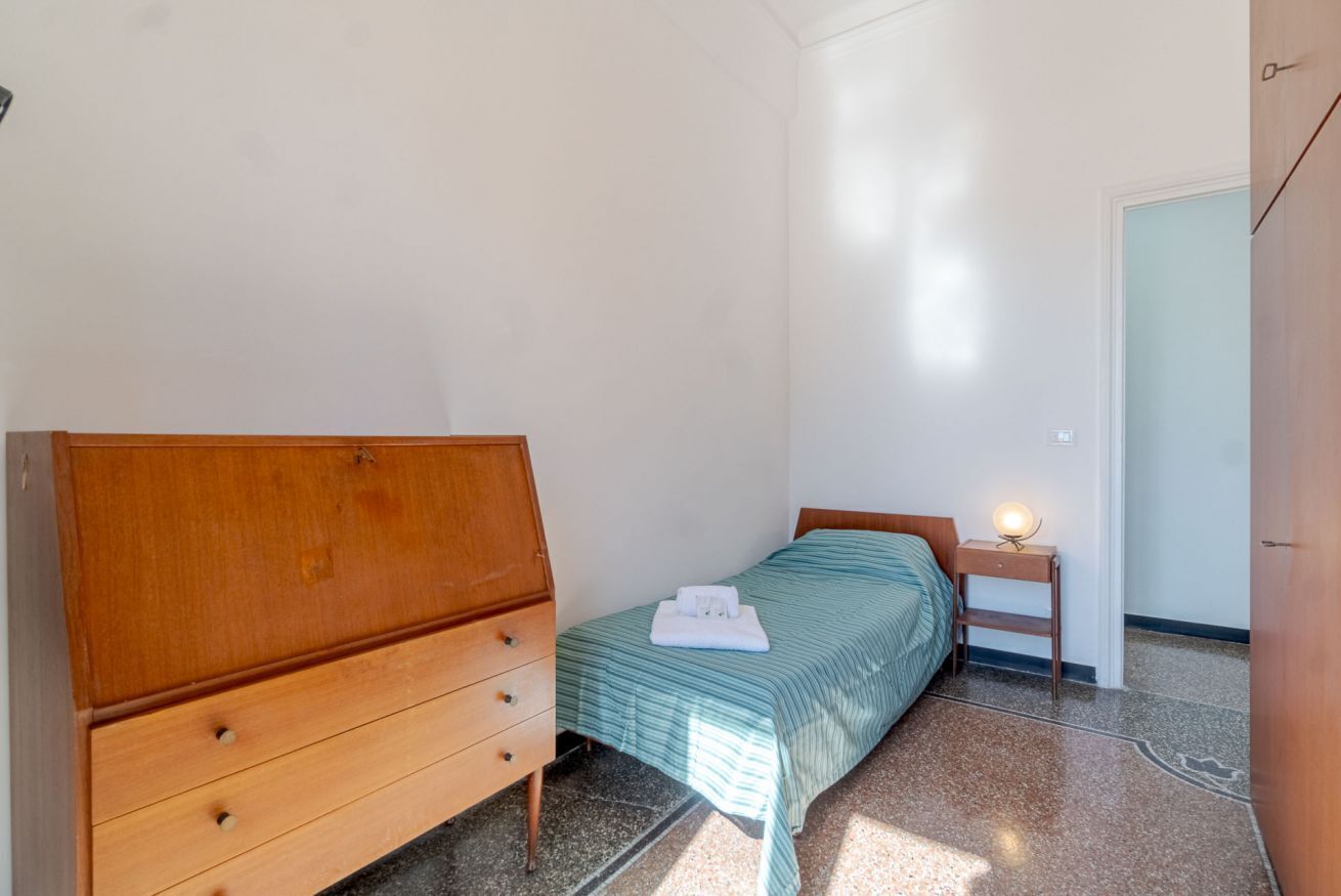 3 chambres, fer et planche à repasser, Wi-Fi, draps fournis