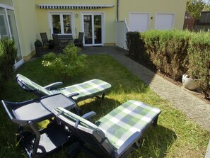 Terrace/patio - Ferienwohnung S3 "Bi uns to Hus" - Ferienwohnung für 2 Pers. in Unmittelbarer Strandnähe ca. 700 m, (Graal-Müritz)