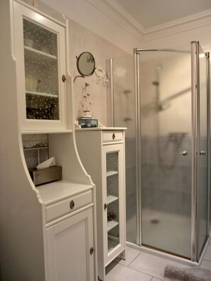 Unclassified image, 4 of 13, button - Ferienwohnung S3 "Bi uns to Hus" - Ferienwohnung für 2 Pers. in Unmittelbarer Strandnähe ca. 700 m, (Graal-Müritz)