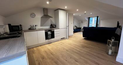 Maidstone City Centre Penthouse