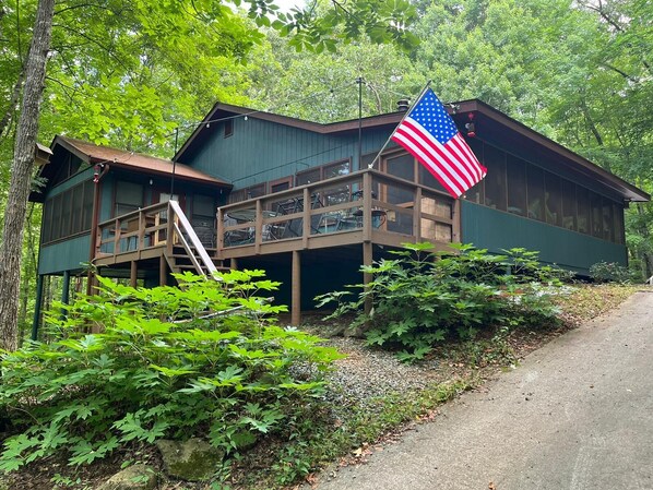 Exterior - The Nest is Best in Bear Paw, Murphy, NC. (Murphy)