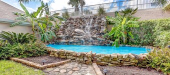 Amelia Island Spacious 2BR Ocean Park Condo with Private Garage