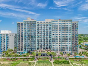 Exterior - Pinnacle 755 Oceanfront Tower (Myrtle Beach)