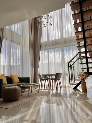 Smart TV - Panoramic mountain view penthouse at Icon Park (Kamala Beach)