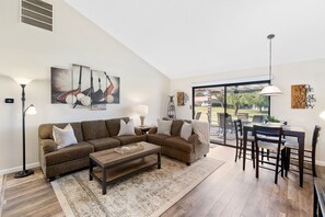 Living area - A tranquil home away from home! (Palm Desert)