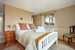 4 sovrum, strykjärn/strykbräda, wi-fi och sängkläder