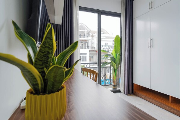 Apartment With Balcony | 1 bedroom, in-room safe, desk, blackout curtains - SpringHill Apartment - The High Class (Ho Chi Minh City)