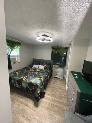 2 quartos, ferros/tábuas de passar roupa, Wi-Fi, roupa de cama