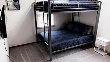 3 bedrooms, iron/ironing board, free WiFi, bed sheets