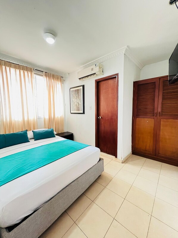 ملاءات للفراش لا تسبب الحساسية وتجهيزات عازلة للصوت وواي فاي مجانًا