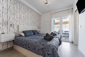 3 bedrooms, iron/ironing board, free WiFi, bed sheets