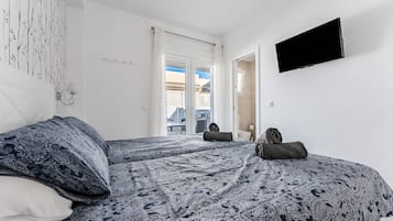 3 quartos, ferros/tábuas de passar roupa, Wi-Fi de cortesia