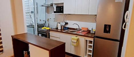 Kühlschrank, Ofen, Herdplatte