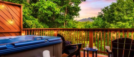 Bañera de hidromasaje al aire libre