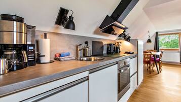 雪櫃、焗爐、爐具、洗碗機