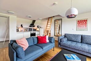 Fernseher, Stereoanlage