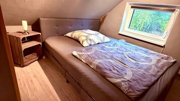 2 quartos, Wi-Fi de cortesia, roupa de cama