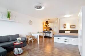 1 quarto, Wi-Fi de cortesia, roupa de cama