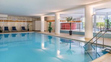 Innenpool, beheizter Pool