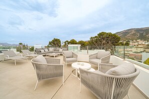 Terrace/patio - Holiday Home 'Trito Spaniahome Family Friendly' with Mountain View, Wi-Fi and Air Conditioning (El Albir)