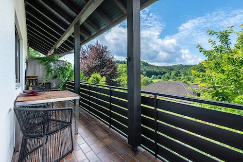 Ferienwohnung 'Schlossblick' mit Privatterrasse, Balkon und WLAN