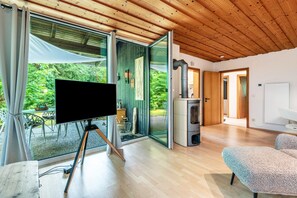 Interior - Holiday Home 'Ferienhaus Sonnenplatz Am See' with Private Terrace (Roding)