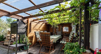 Holiday Apartment 'Gästehaus Gross' with Private Terrace, Private Garden and Wi-Fi