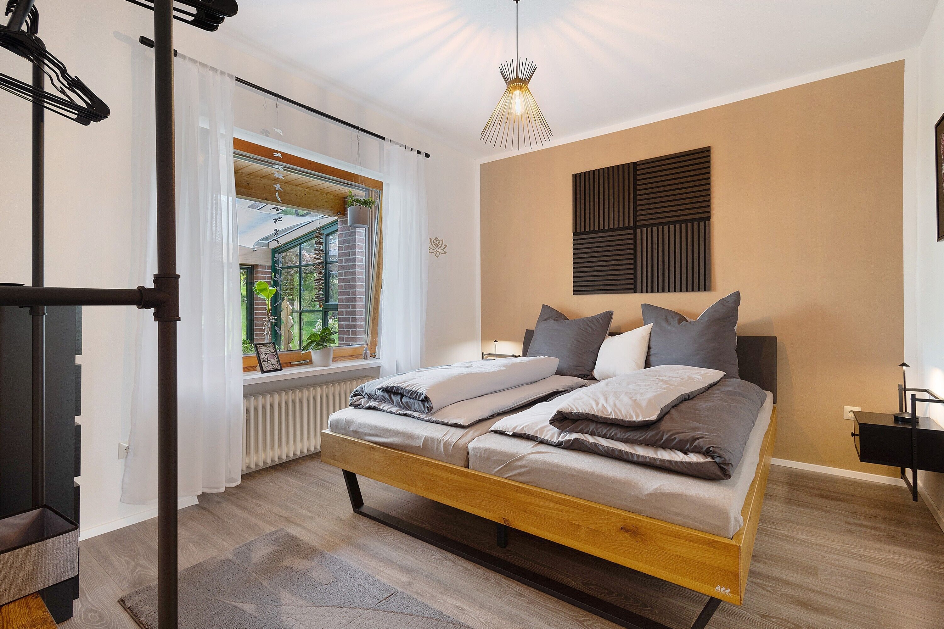2 bedrooms, WiFi (free), bed sheets