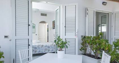 Appartement 'Room B - Vista Giardino' avec jardin partagé, Wi-Fi et climatisation