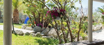 Apartment 'Superior Vista Giardino' with Private Terrace, Wi-Fi and Air Conditioning