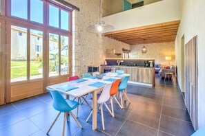 Dining - Gîte La Grange with Shared Pool, Private Terrace and Wi-Fi (Chassaignes)