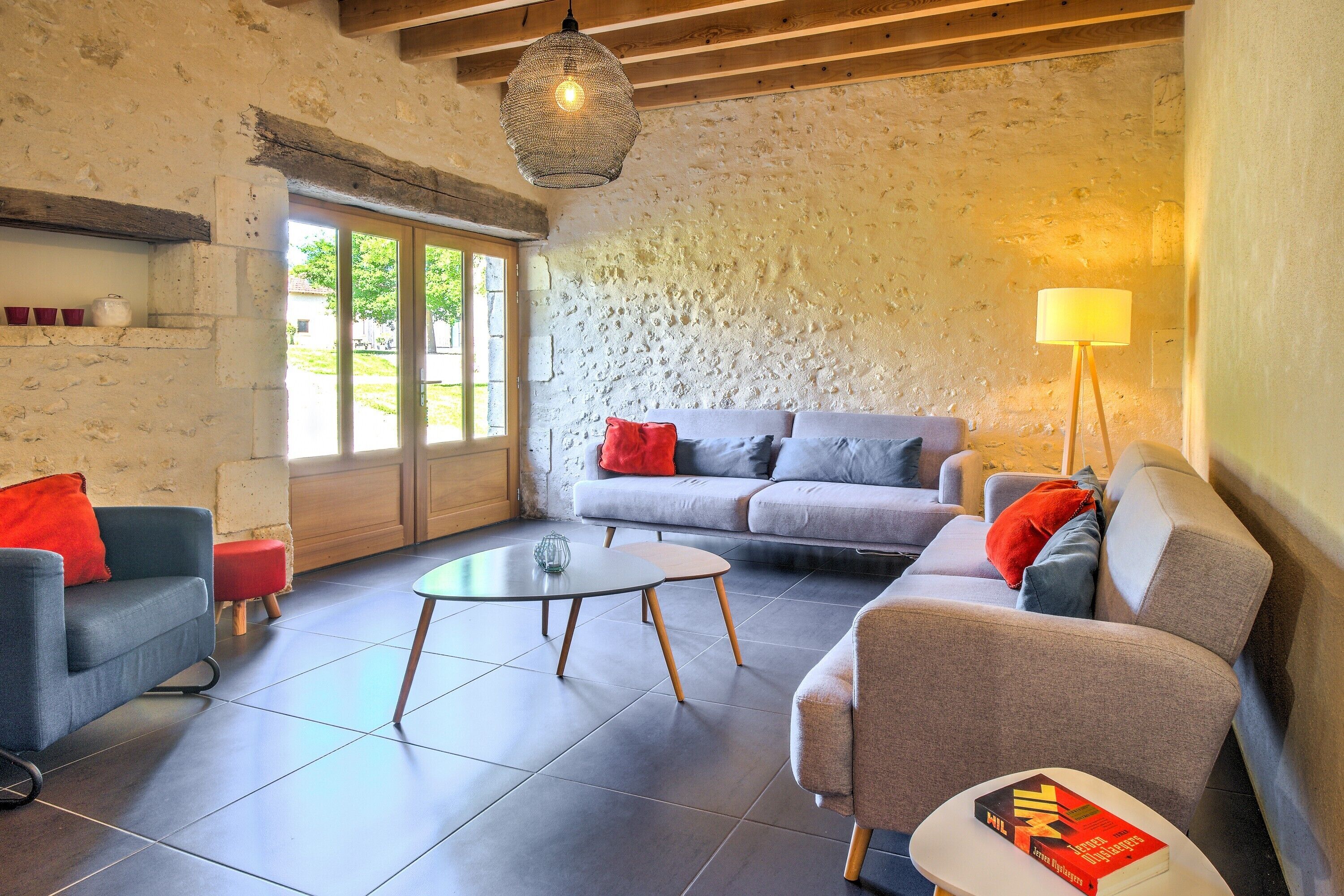 DVD player, ping pong