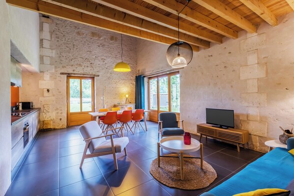 DVD-Player, Tischtennisplatte