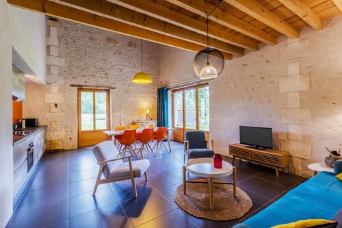 'Gîte L'Étable' avec piscine partagée, terrasse privée et Wi-Fi