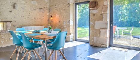 تناول الطعام