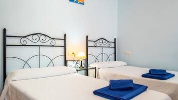 2 Schlafzimmer, Bügeleisen/Bügelbrett, kostenloses WLAN, Bettwäsche