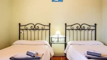 5 dormitorios, tabla de planchar con plancha, wifi gratis y ropa de cama