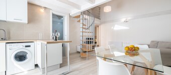 Apartment 'Casa Vacanze Riflessi Sul Mare' with Balcony, Wi-Fi and Air Conditioning