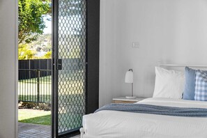 4 chambres, fer et planche à repasser, Wi-Fi, literie fournie