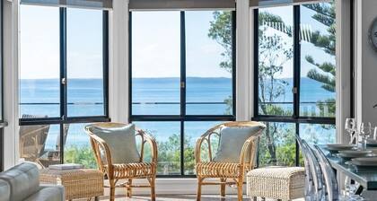 Seaside Escape - direct Collingwood Beach access